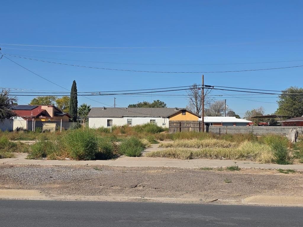 0.2 acres in Reeves County - photo 2