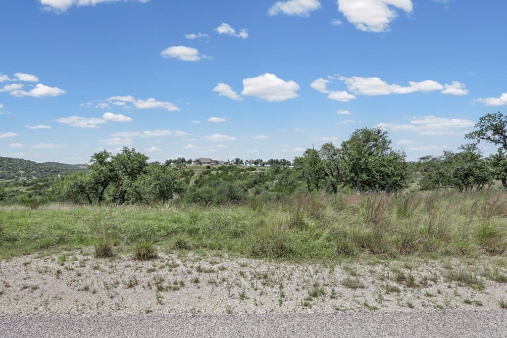 5.34 acres in Blanco County gallery image 2