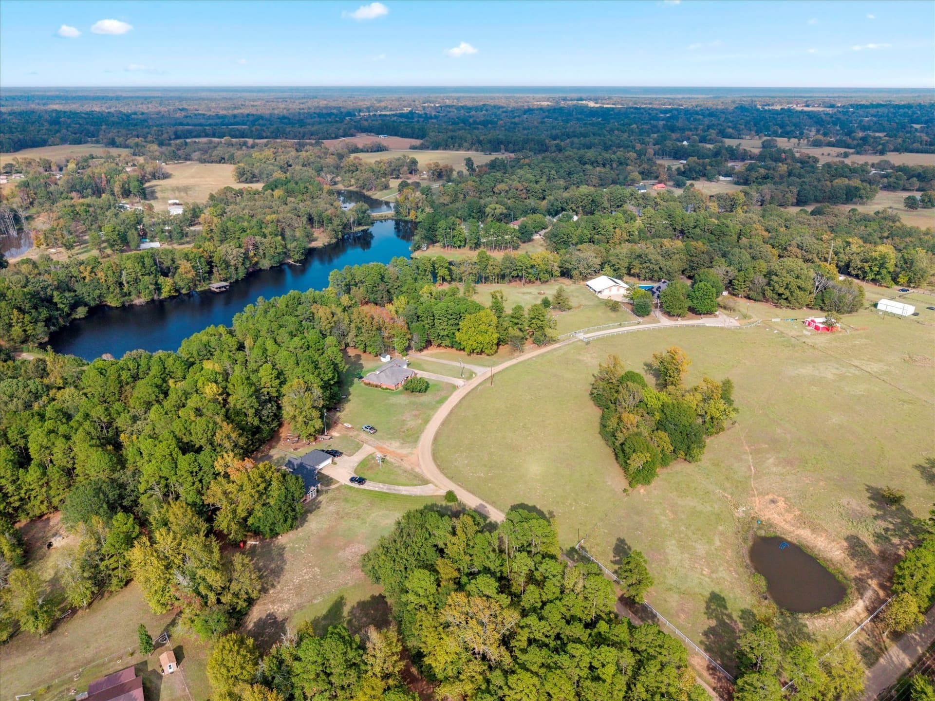 2.26 acres in Titus County gallery image 3