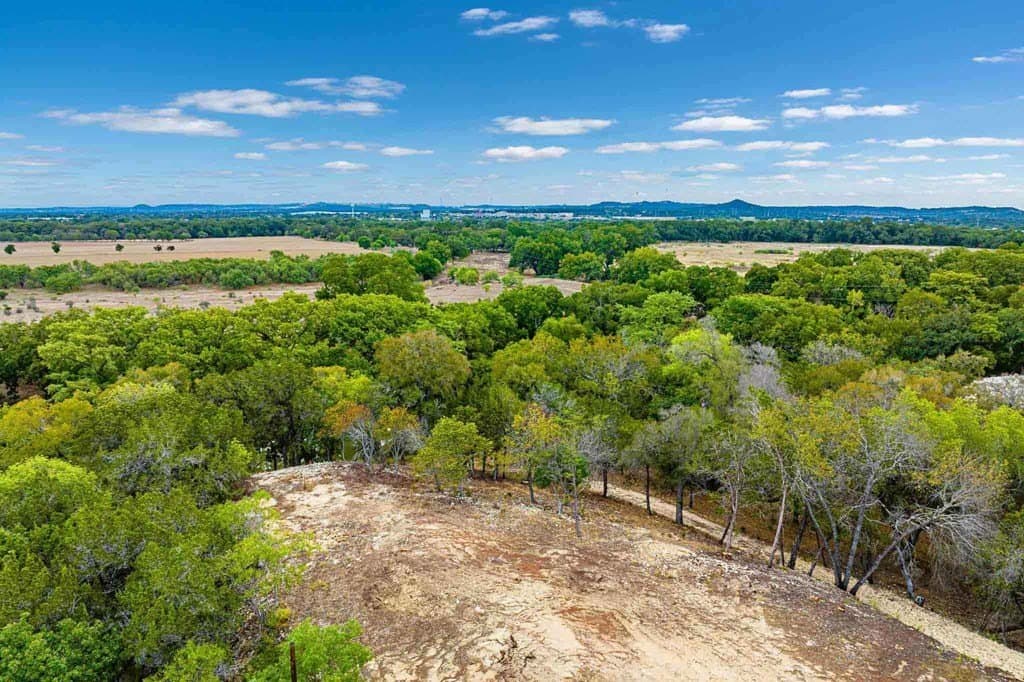 4.69 acres in Kendall County featured view