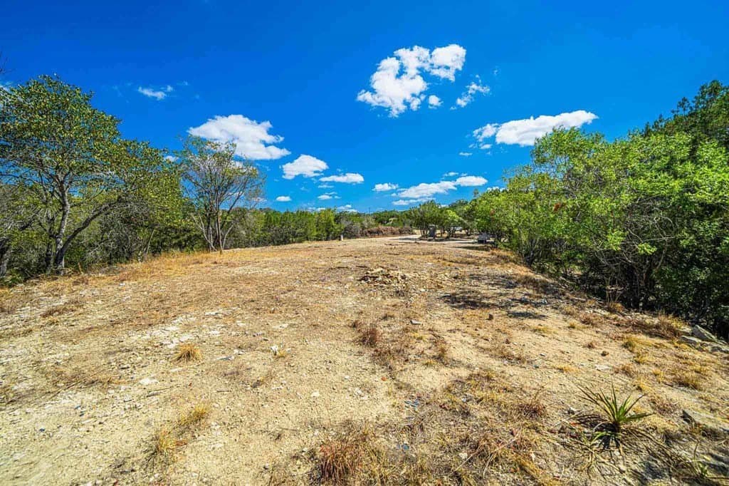 4.69 acres in Kendall County - photo 10