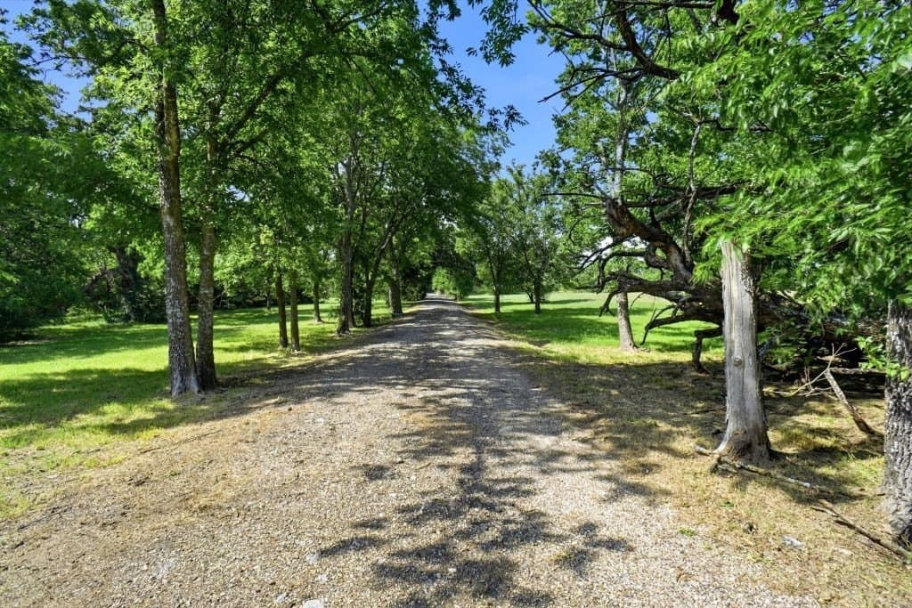 19.9 acres in Hunt County - photo 32