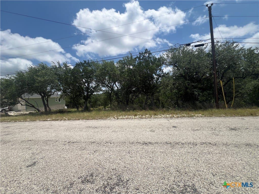 0.51 acres in Comal County - photo 11