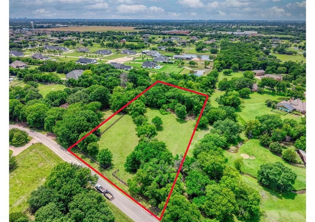 2.31 acres in Collin County gallery image 3