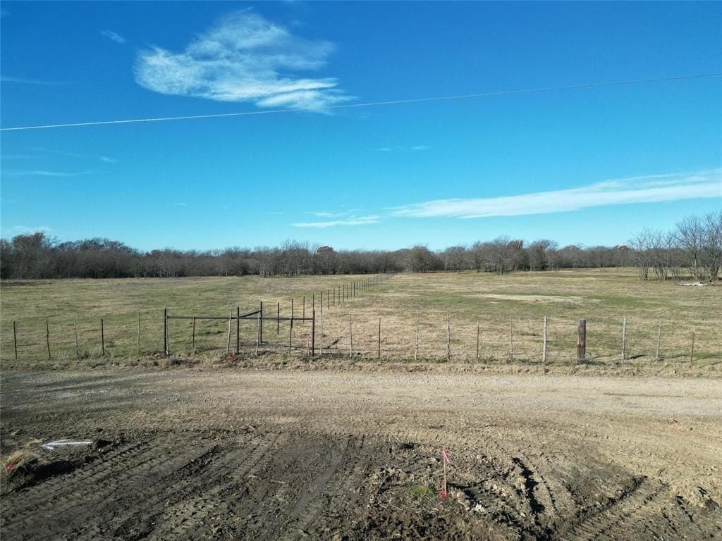 5 acres in Cooke County featured view