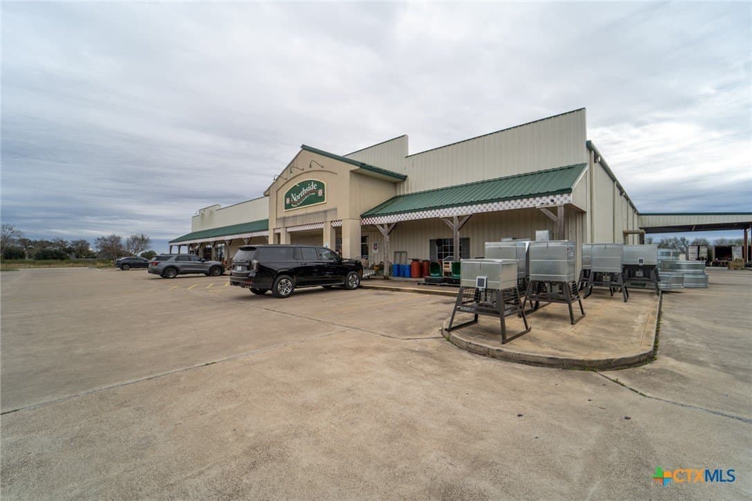 10.22 acres in Victoria County gallery image 2
