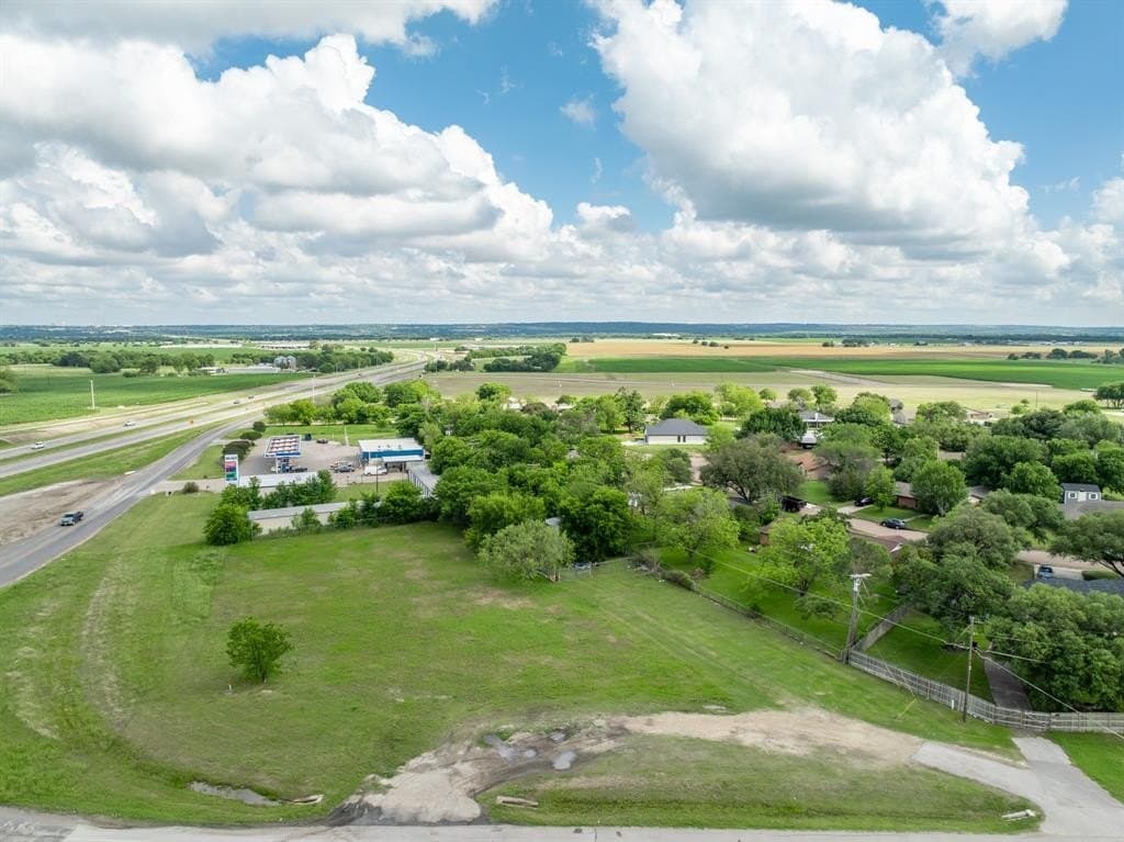 0.95 acres in McLennan County