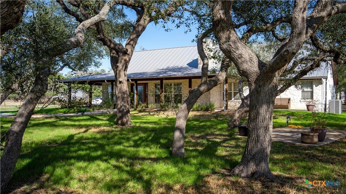 20 acres in Comal County - photo 31