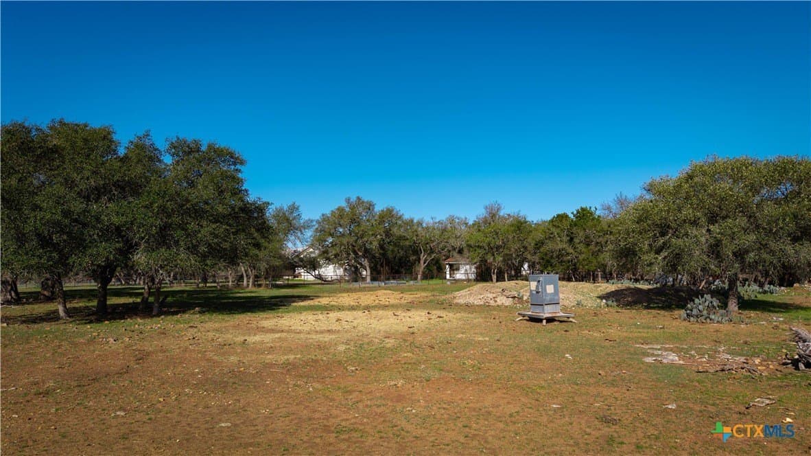 20 acres in Comal County - photo 24