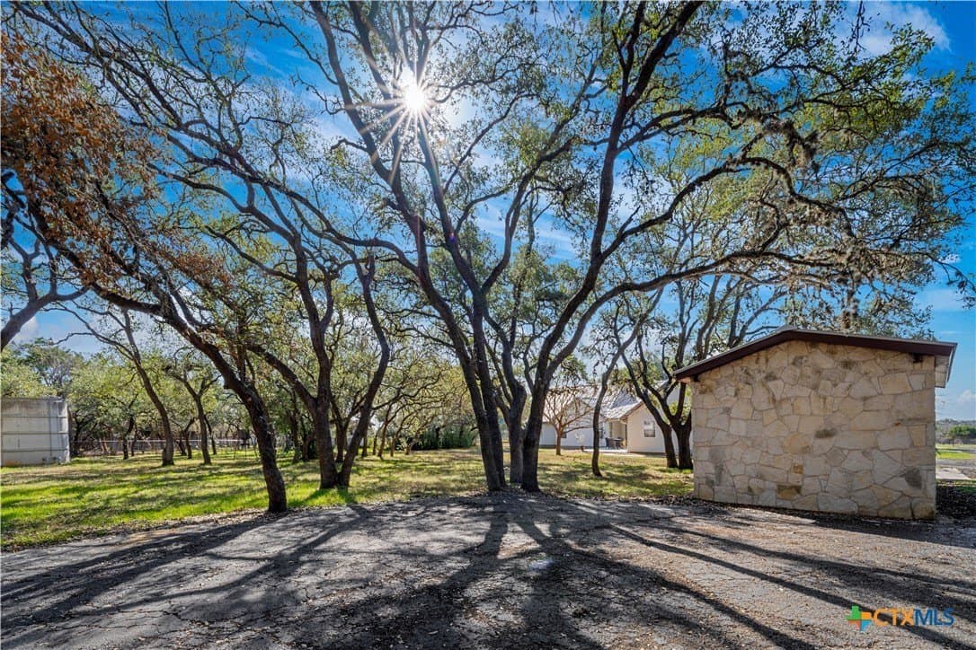 20 acres in Comal County - photo 35