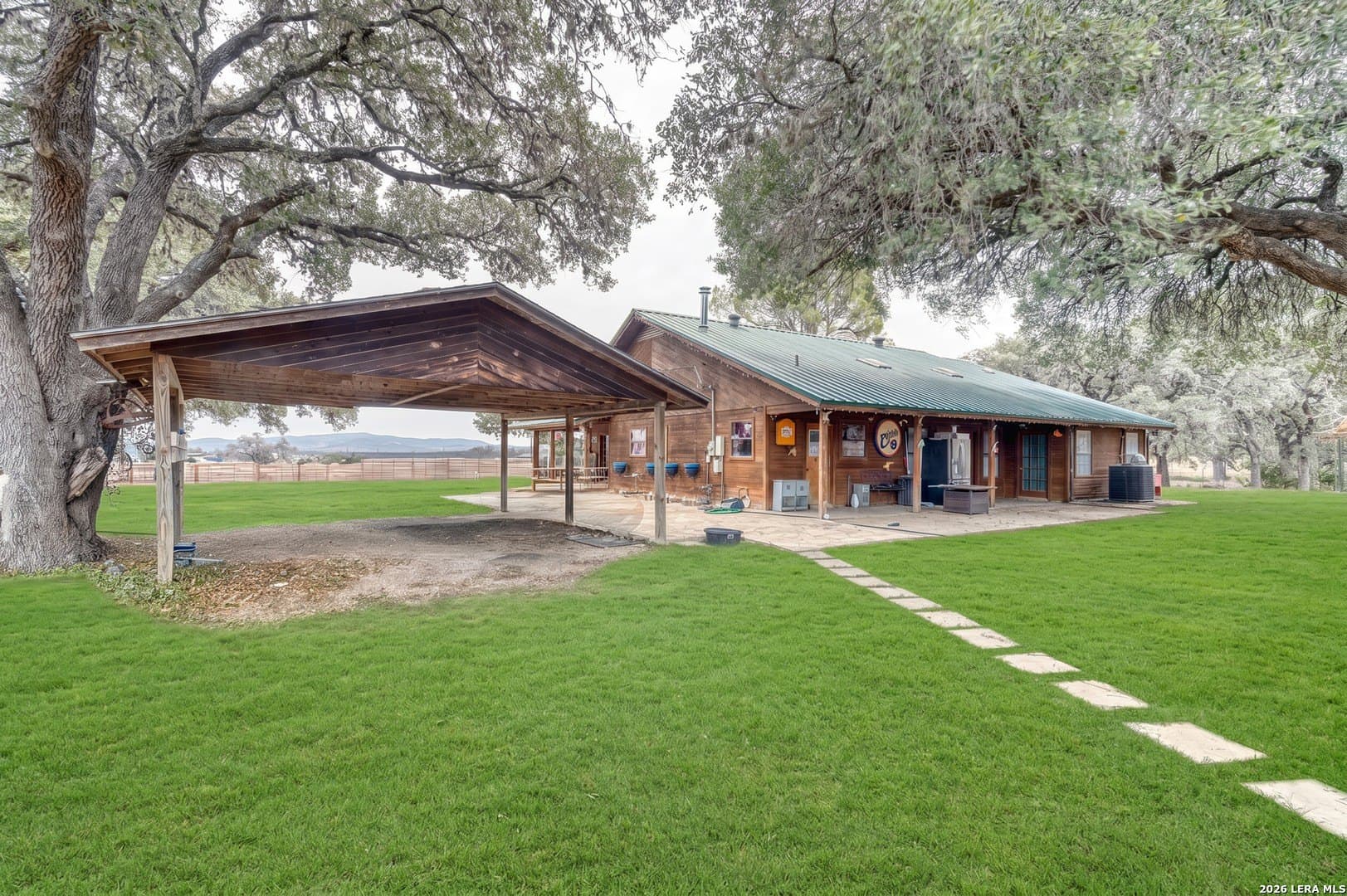 31 acres in Real County gallery image 2