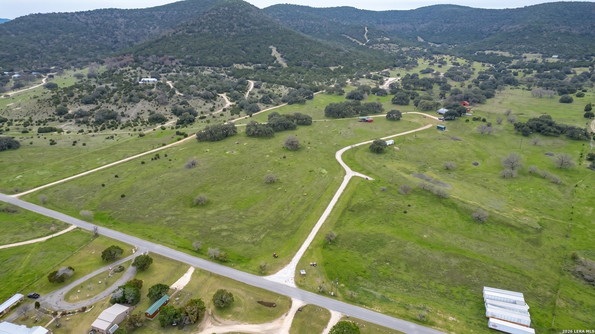 31 acres in Real County featured view