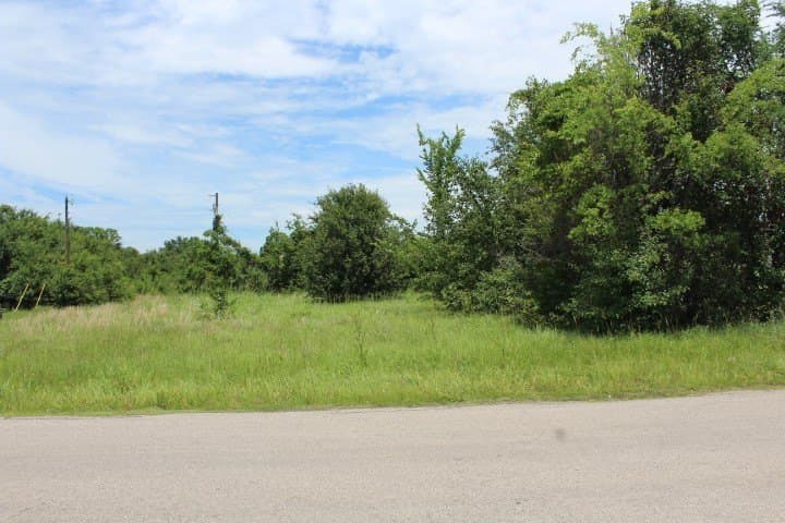 0.15 acres in Henderson County