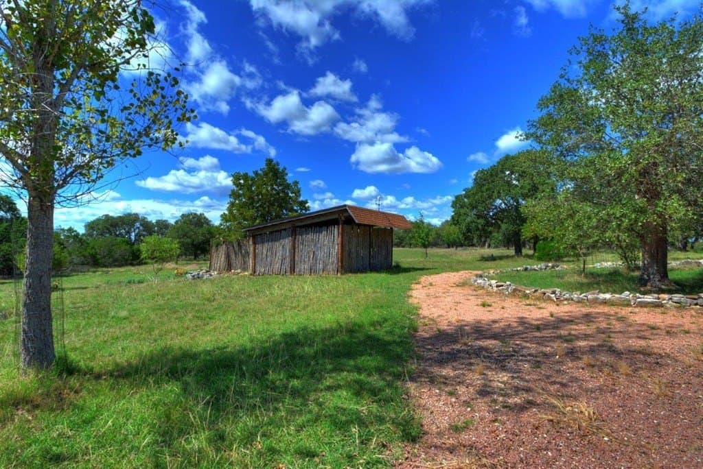 11.28 acres in Kerr County gallery image 4