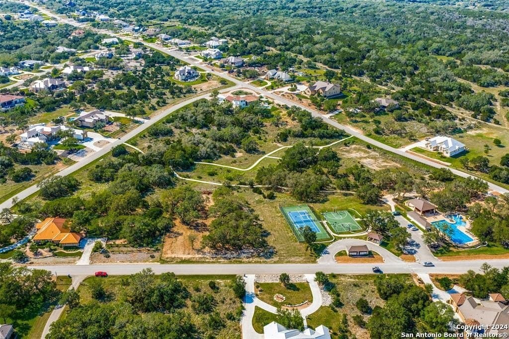1.01 acres in Comal County gallery image 3