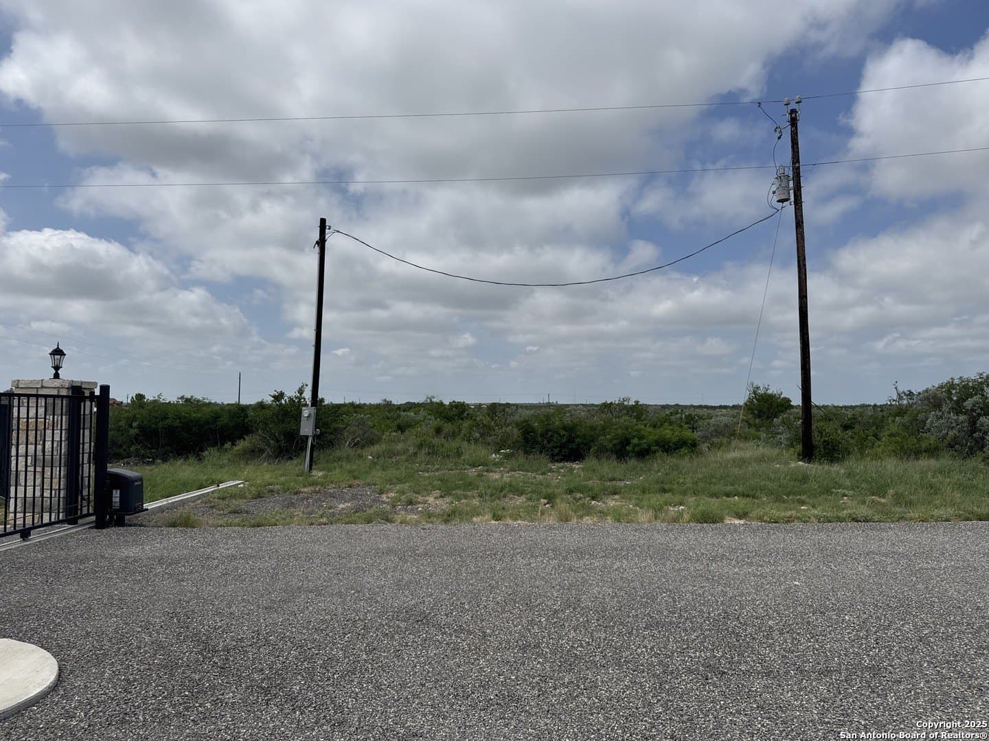 1.12 acres in Uvalde County featured view