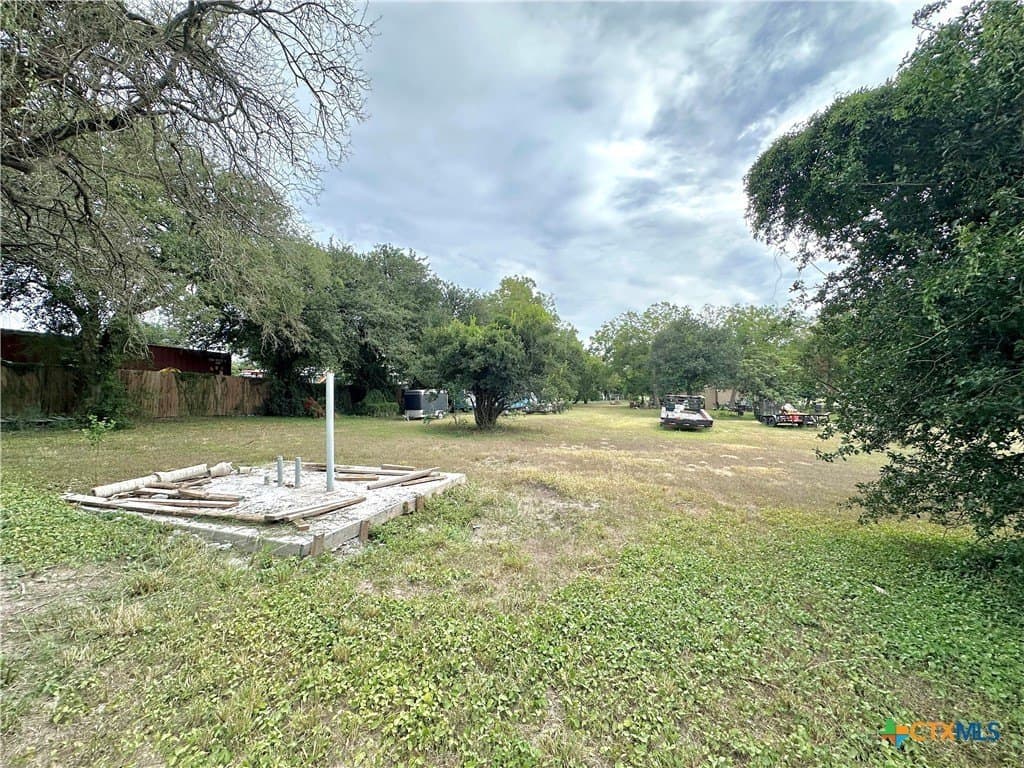0.45 acres in Victoria County - photo 7
