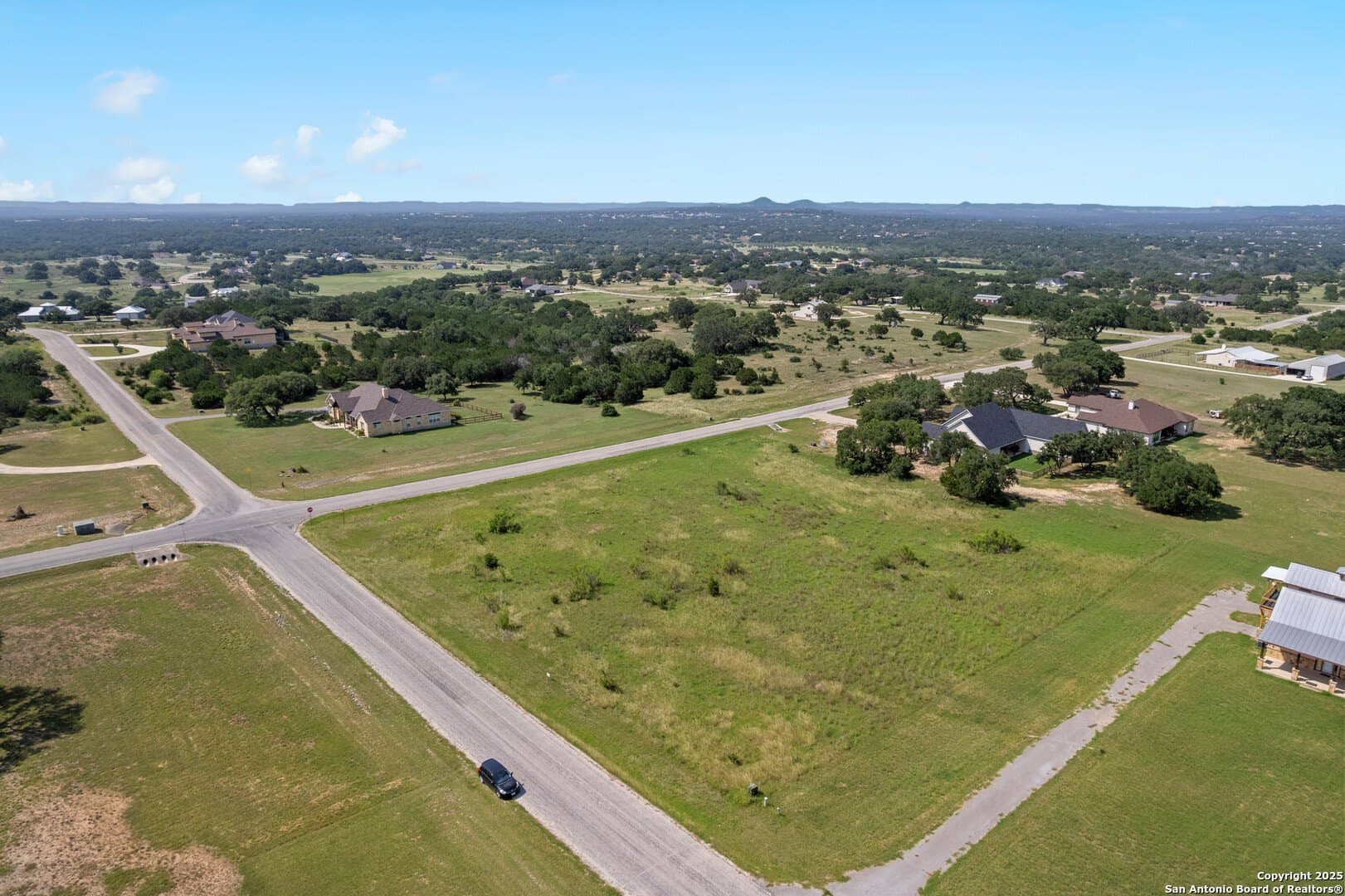 2 acres in Bandera County - photo 7
