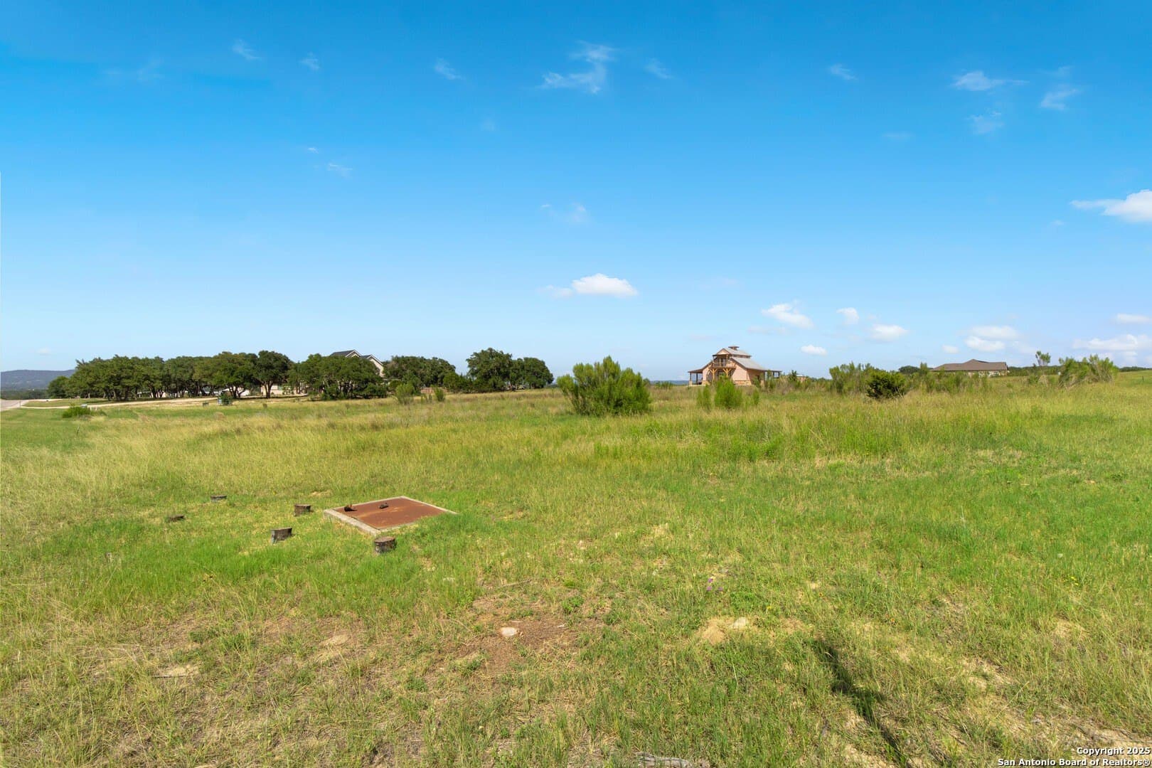 2 acres in Bandera County