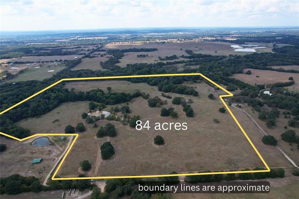 84 acres in Hopkins County