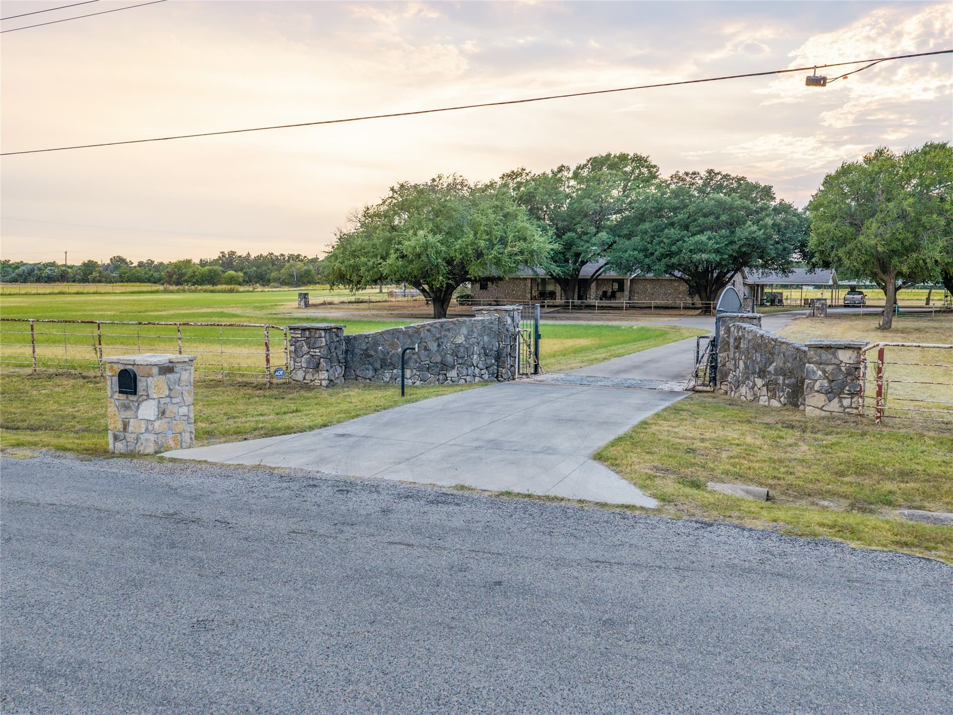24.66 acres in Wise County - photo 13