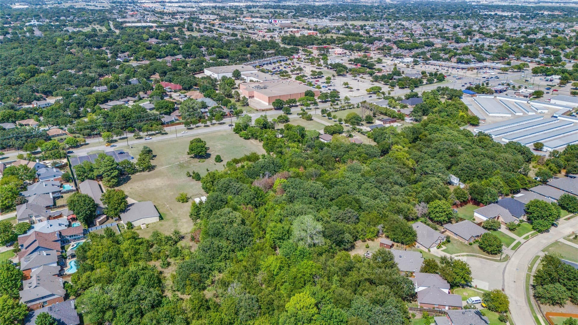 4.57 acres in Tarrant County gallery image 3