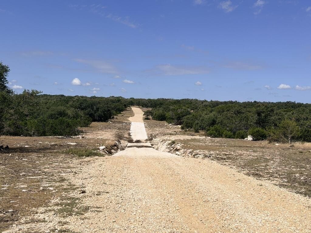 12 acres in Kerr County - photo 3