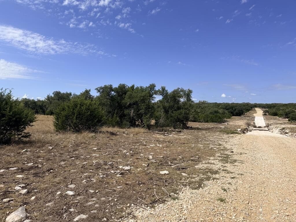 12 acres in Kerr County - photo 4