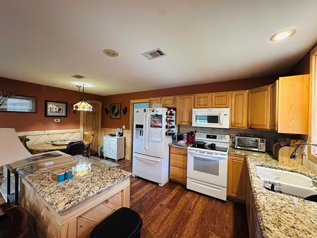 2.09 acres in Henderson County featured view