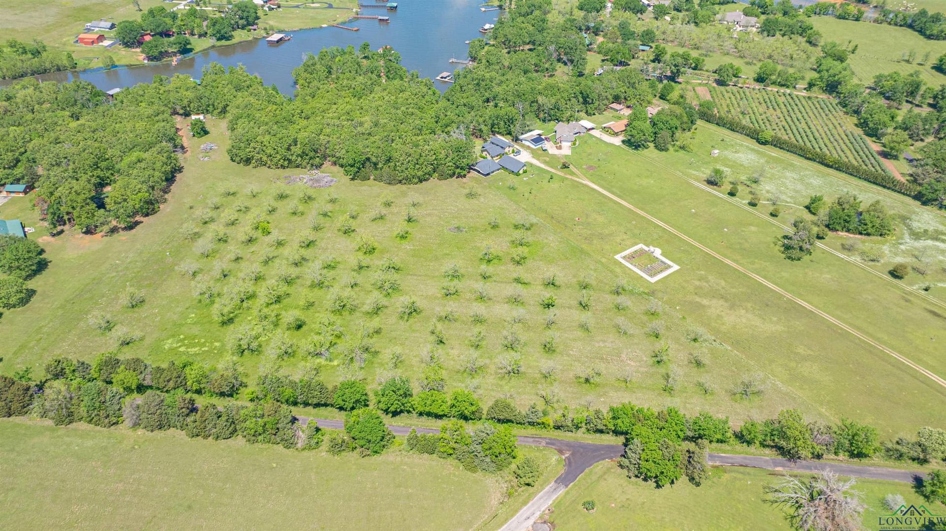 10 acres in Wood County gallery image 4