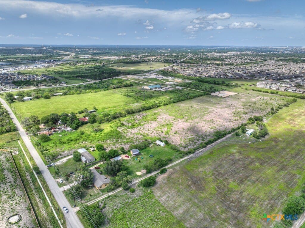 18.56 acres in Comal County gallery image 2