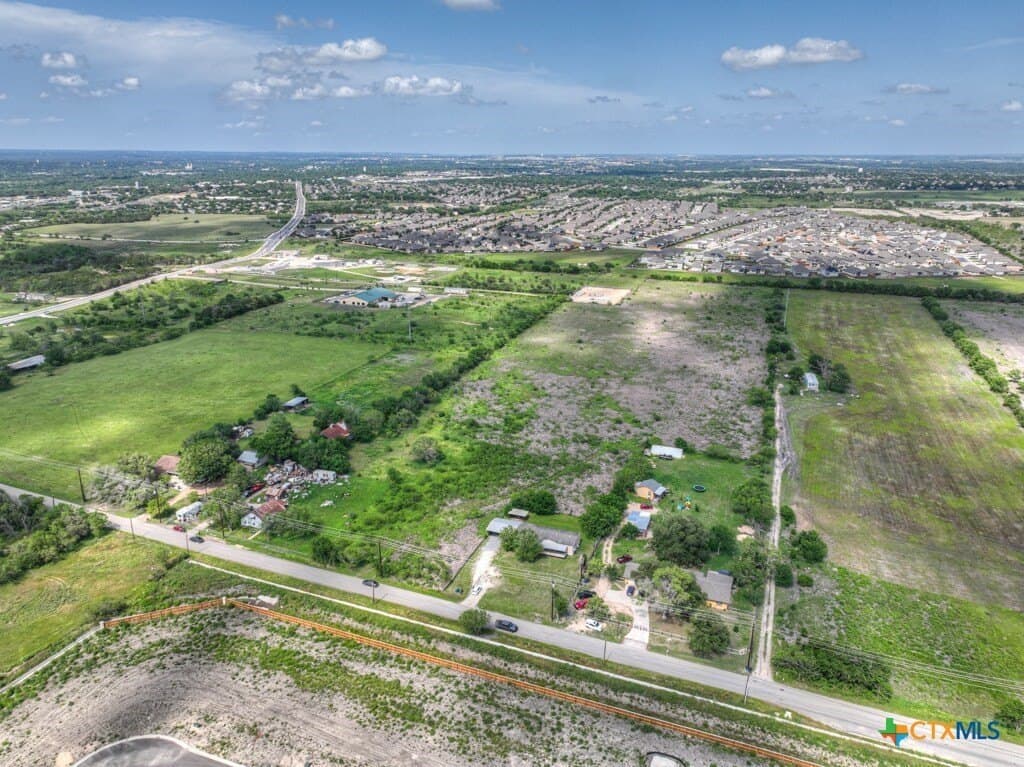 18.56 acres in Comal County - photo 9