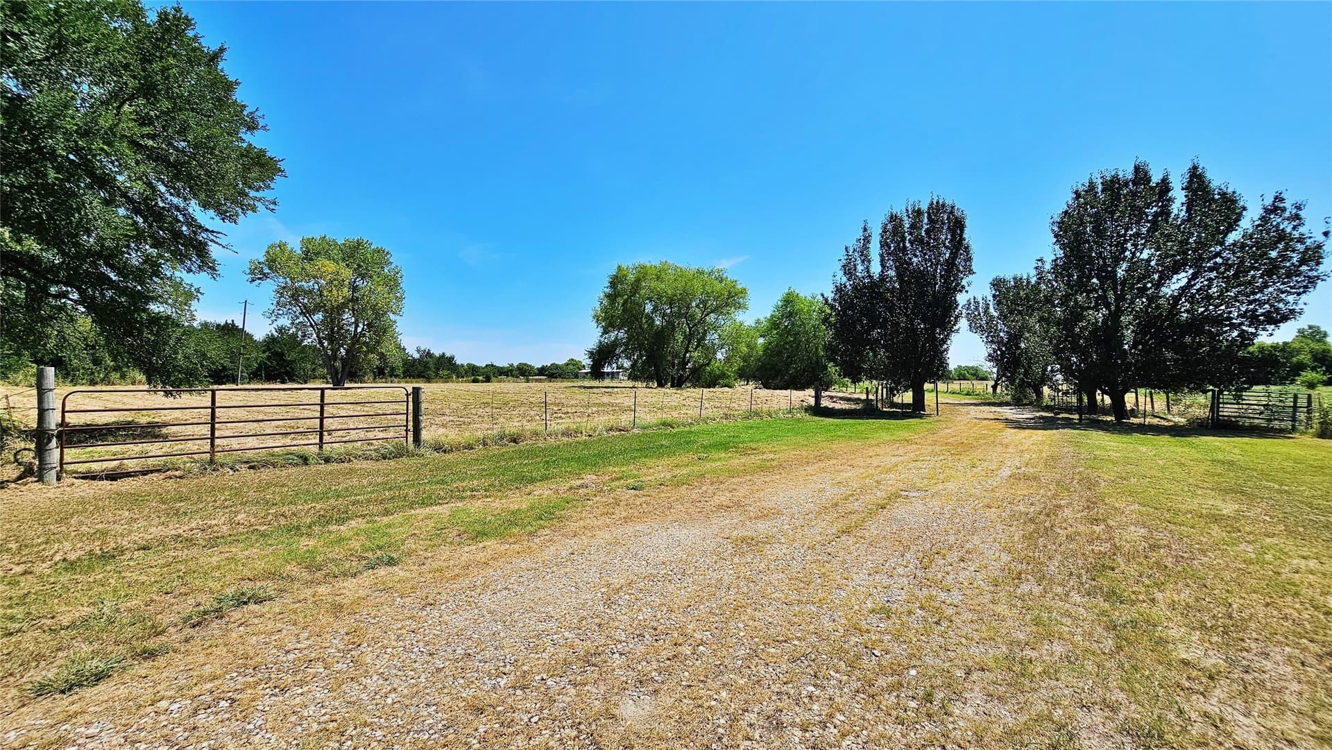 9.78 acres in Hunt County - photo 30