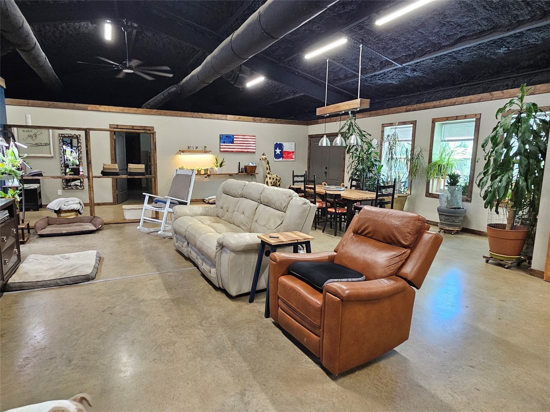 36.68 acres in Smith County - photo 2