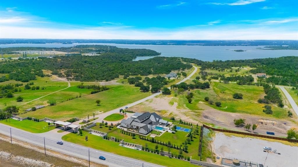 2.01 acres in Tarrant County
