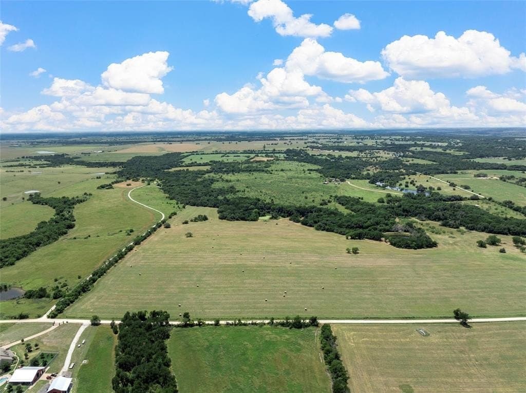 30 acres in Falls County