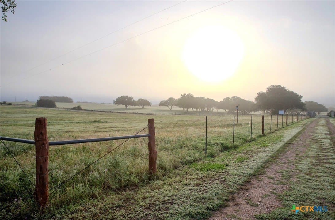 52.38 acres in DeWitt County - photo 7