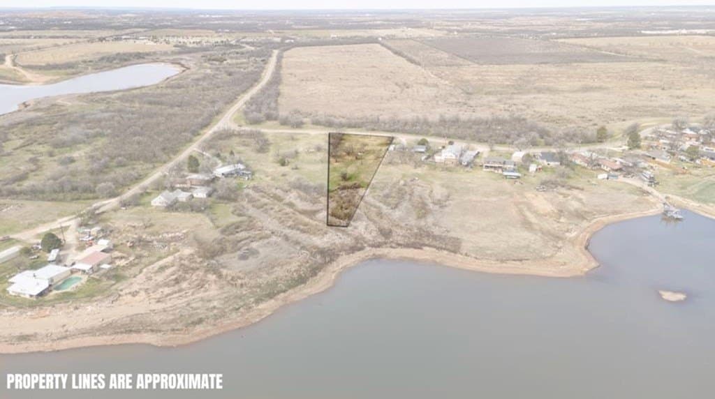 1.06 acres in Jones County gallery image 4