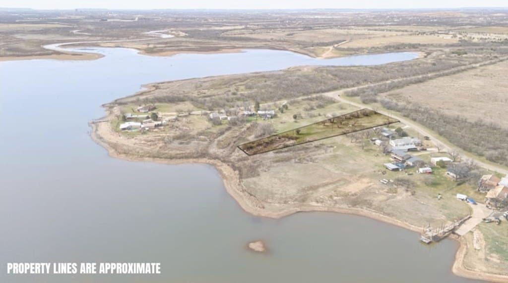 1.06 acres in Jones County gallery image 3