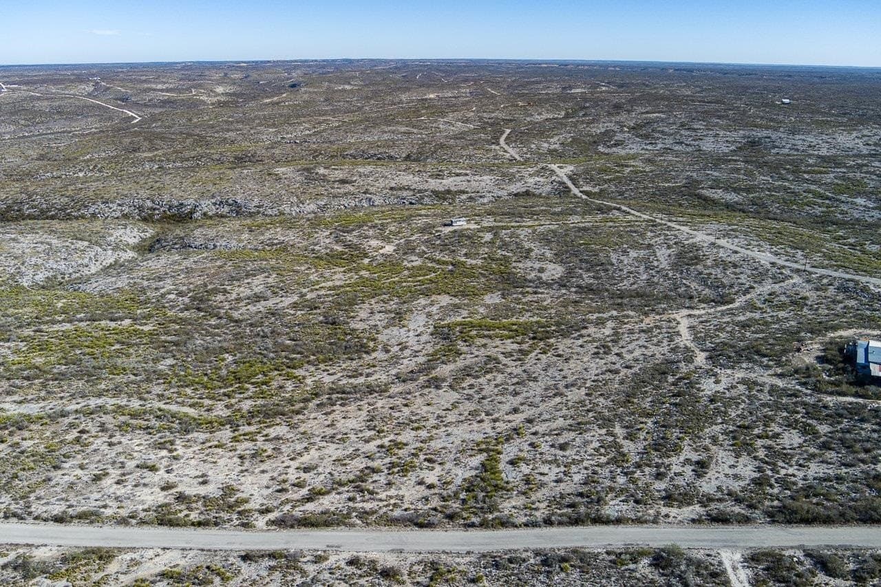 15.83 acres in Val Verde County gallery image 3