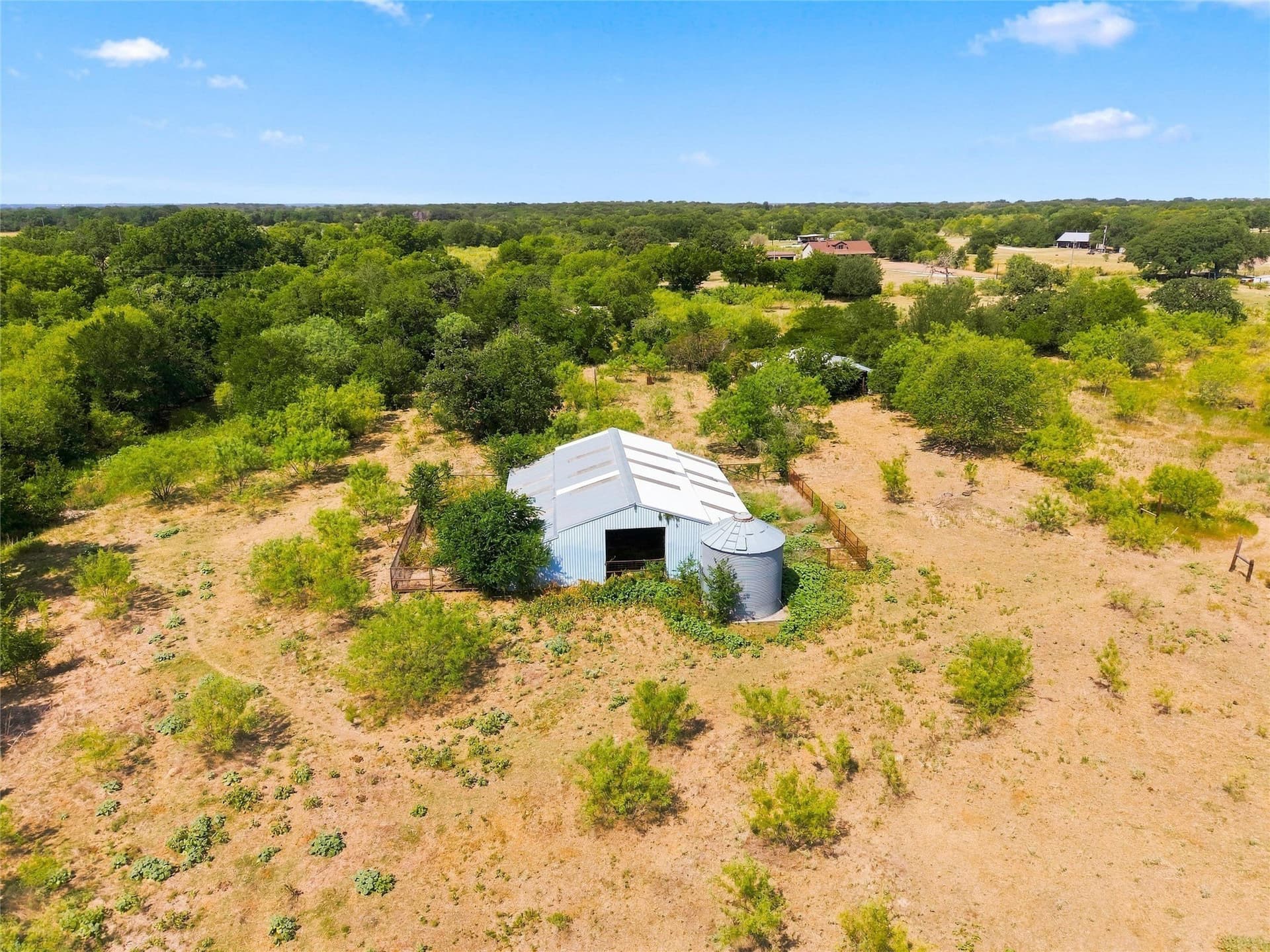 10 acres in McLennan County gallery image 2