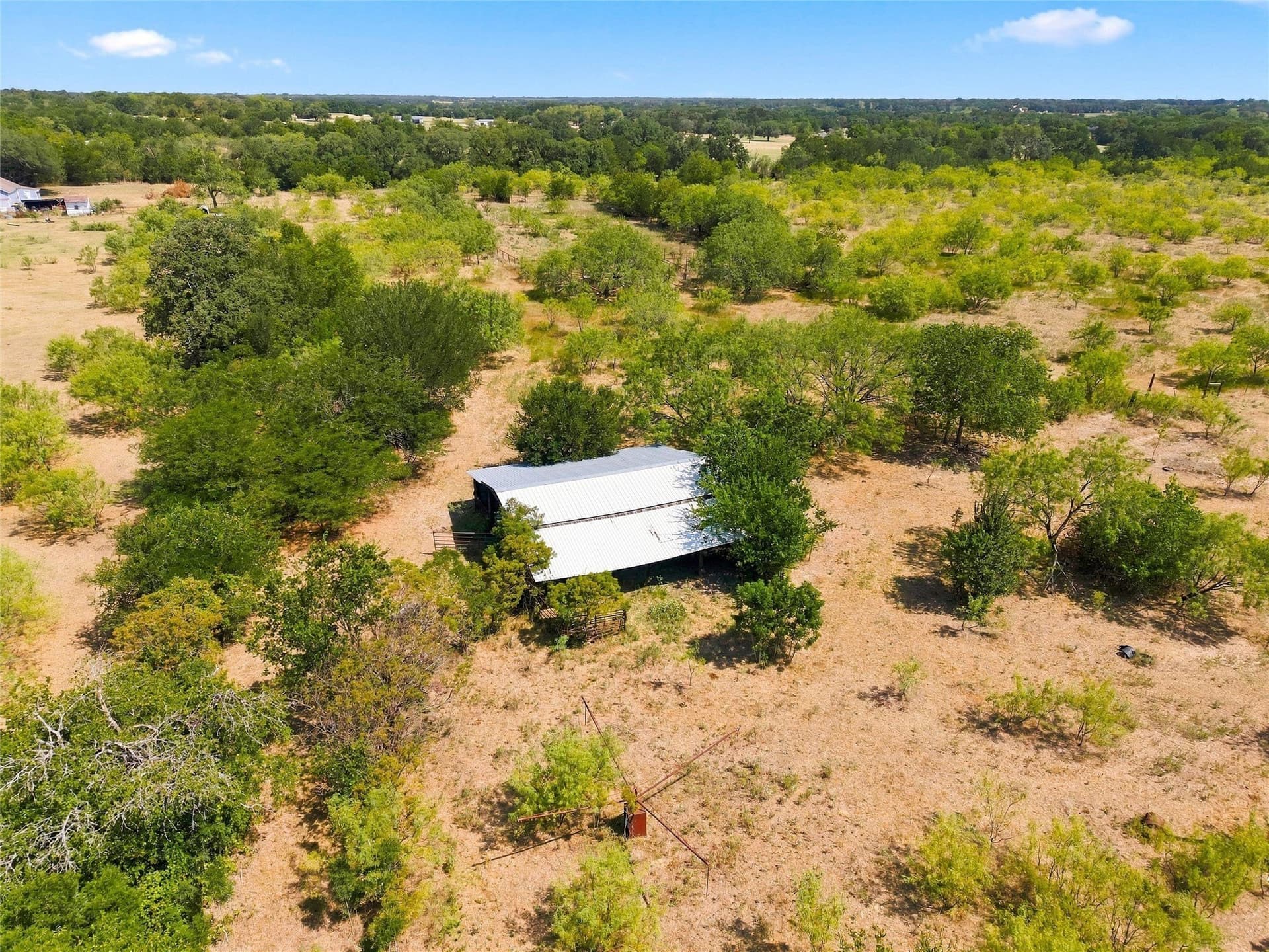 10 acres in McLennan County gallery image 4