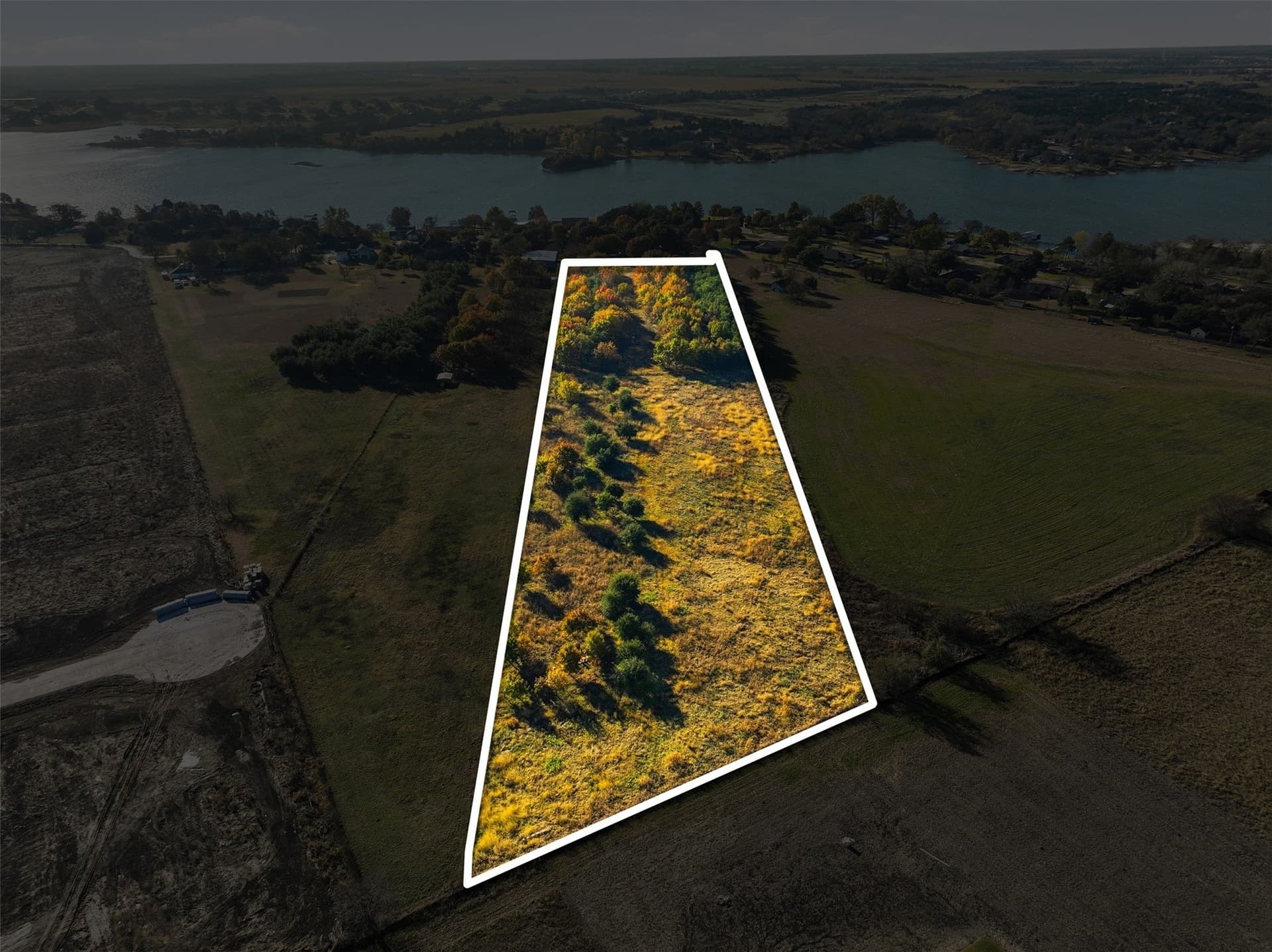 7.87 acres in Ellis County gallery image 2