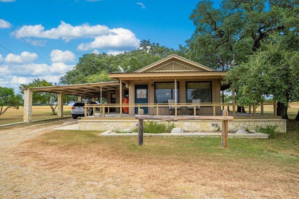 13.01 acres in Bandera County gallery image 2