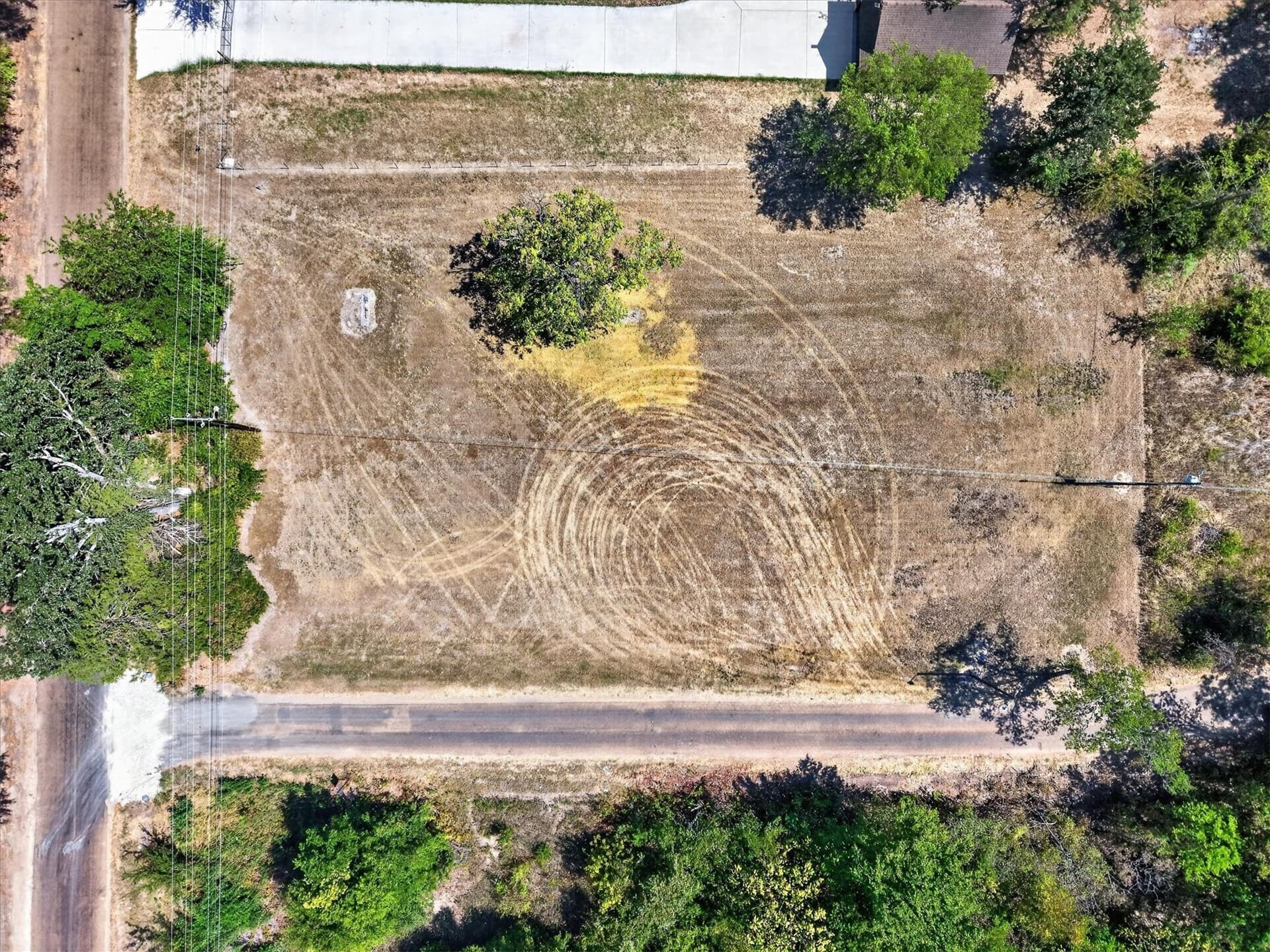 0.82 acres in Kaufman County - photo 2