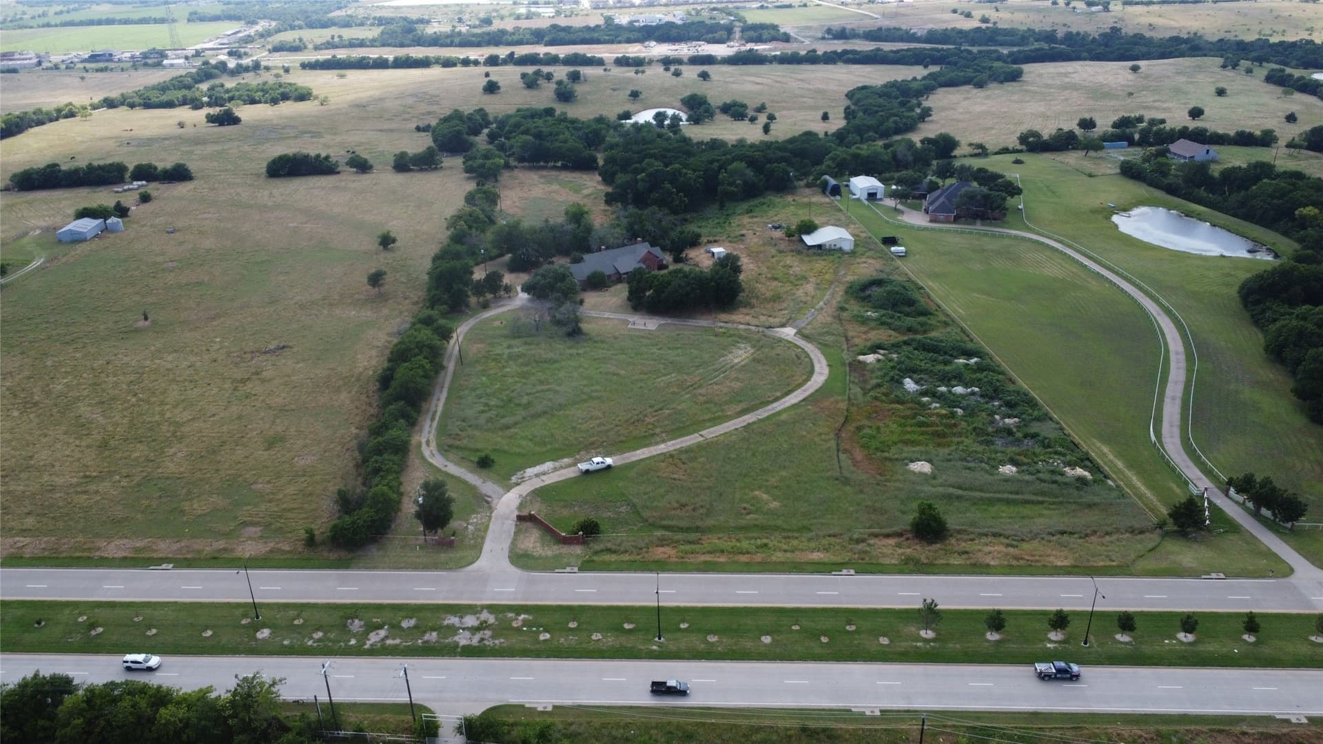 8.98 acres in Collin County gallery image 2