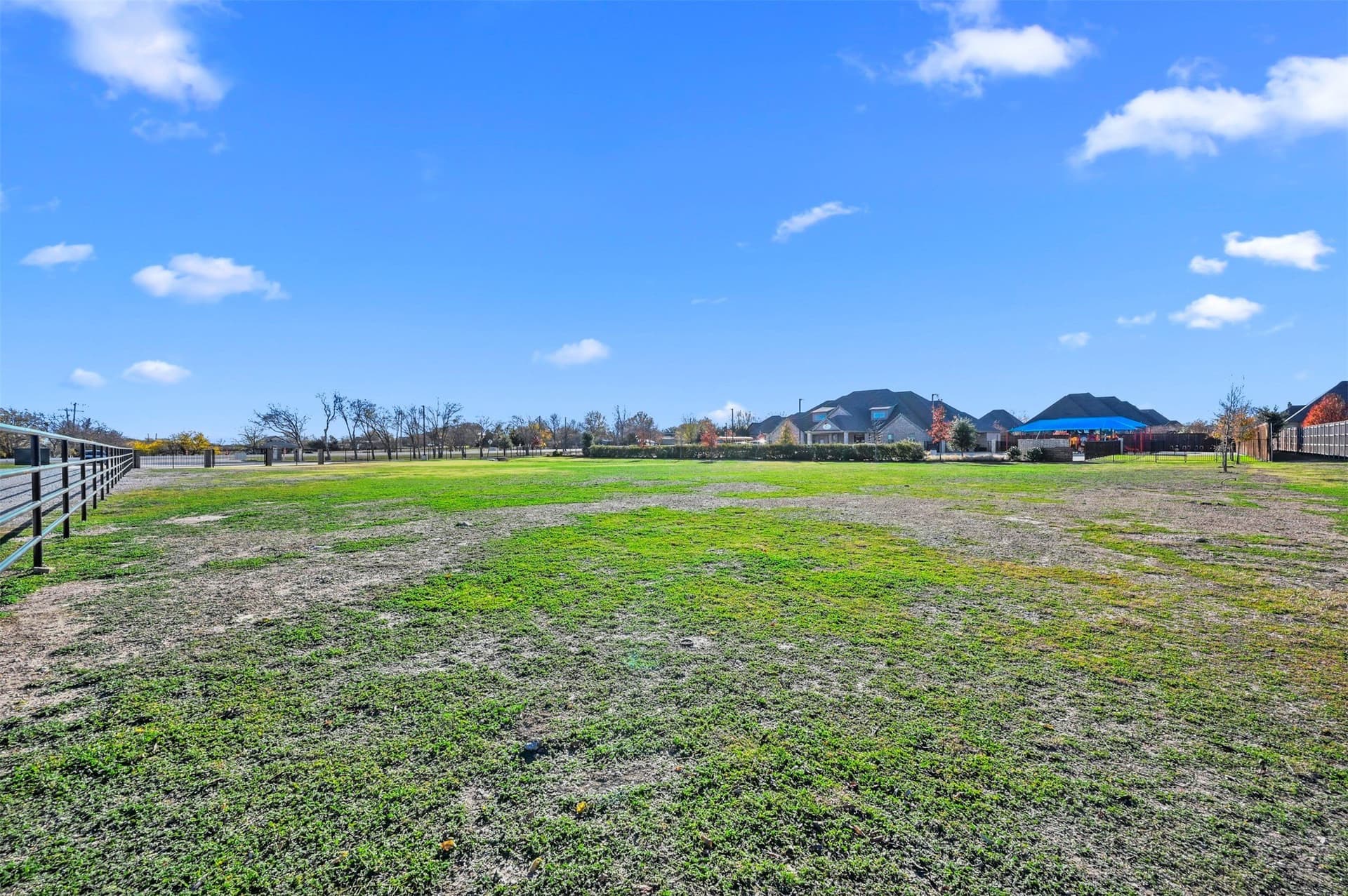 1.28 acres in Tarrant County - photo 18