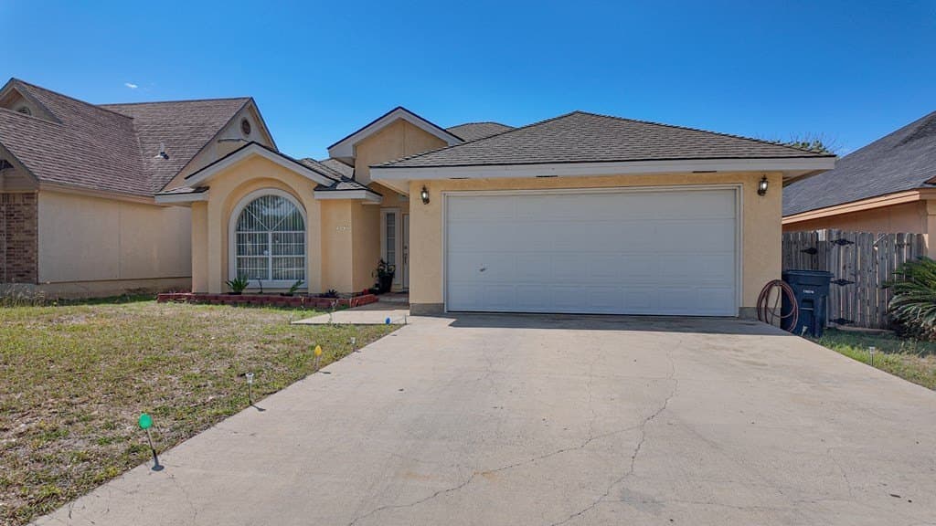 5,750 acres in Maverick County gallery image 4