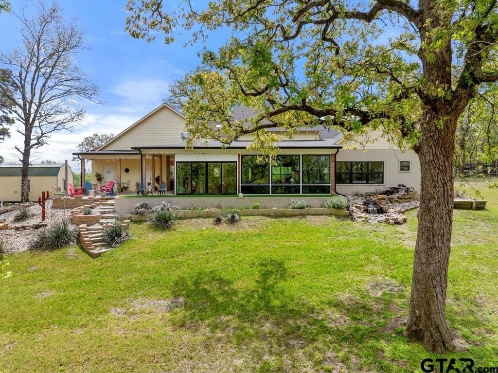 14.34 acres in Smith County