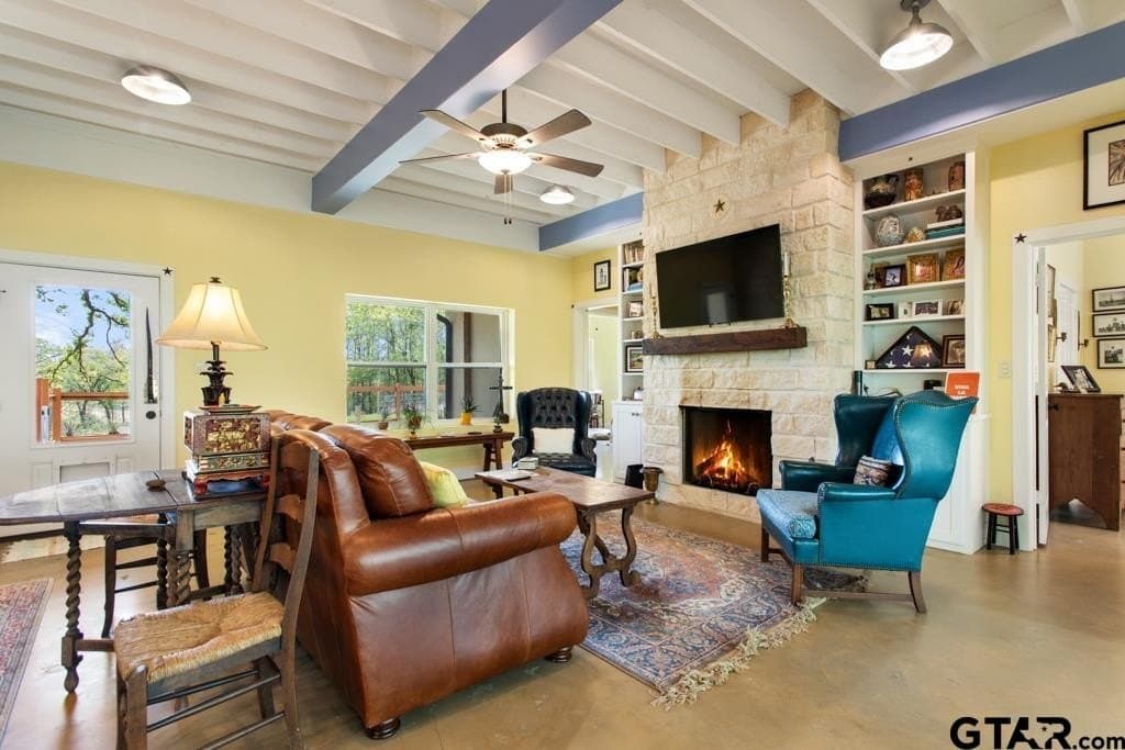 14.34 acres in Smith County gallery image 4